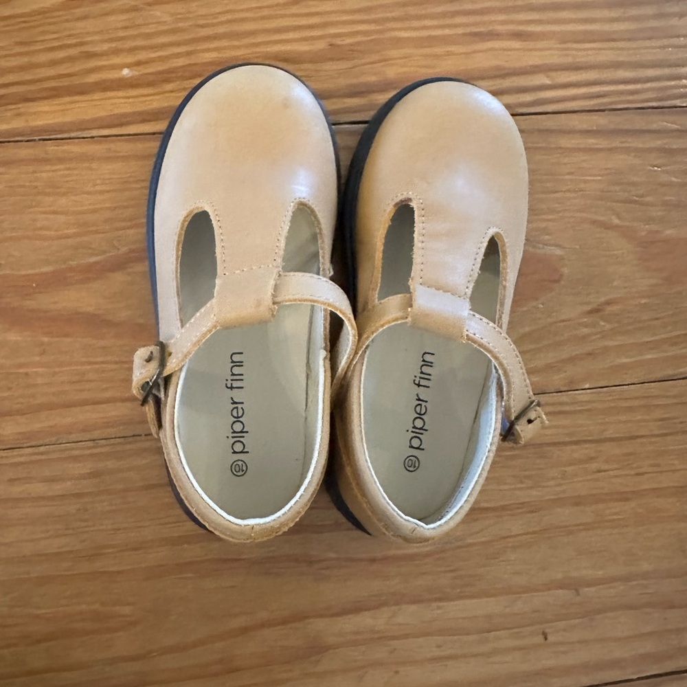 Piper Finn toddler girl shoes LIKE NEW